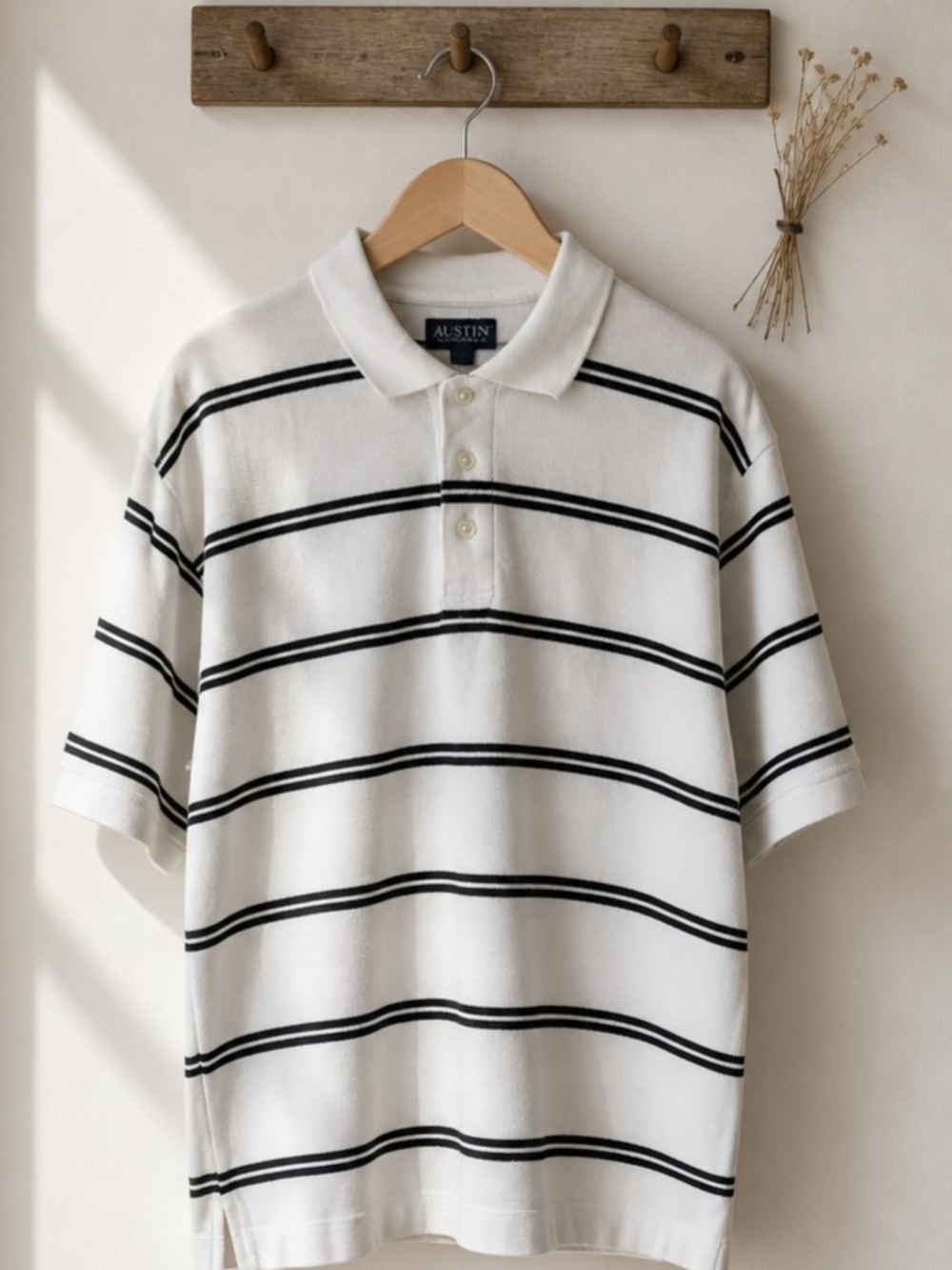 Austin Clothing Co. White Polo with Black Horizontal Stripes Size XXL